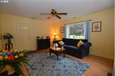 1605 7th Ave, Longview, WA 98632 - Photo 12