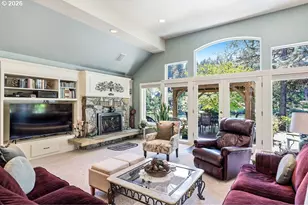 42000 Holden Creek Ln, Springfield, OR 97477 - Photo 6
