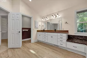 42000 Holden Creek Ln, Springfield, OR 97477 - Photo 22