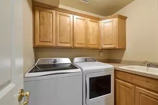 4746 Amherst Ct, Lake Oswego, OR 97035 - Photo 30