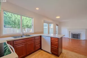 15602 SE Meadow Park Dr, Vancouver, WA 98683 - Photo 8