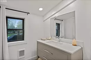 19245 SW Heightsview Dr, Beaverton, OR 97007 - Photo 38