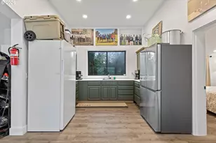 19245 SW Heightsview Dr, Beaverton, OR 97007 - Photo 36