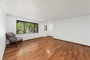 1627 SW Troy St, Portland, OR 97219 - Photo 6