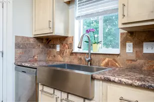 2200 Lancaster Dr, Salem, OR 97317 - Photo 12