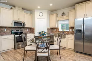 2200 Lancaster Dr, Salem, OR 97317 - Photo 6