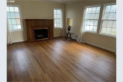 7135 N Olin Ave, Portland, OR 97203 - Photo 4