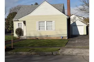 7135 N Olin Ave, Portland, OR 97203 - Photo 2