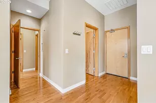 821 NW 11th Ave, Portland, OR 97209 - Photo 4