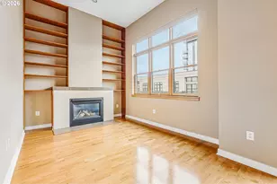 821 NW 11th Ave, Portland, OR 97209 - Photo 16