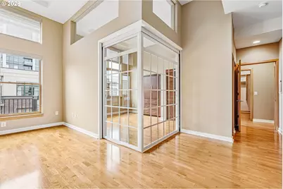821 NW 11th Ave #609, Portland, OR 97209 - Photo 6