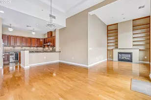 821 NW 11th Ave, Portland, OR 97209 - Photo 20