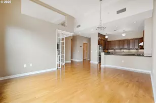 821 NW 11th Ave, Portland, OR 97209 - Photo 14