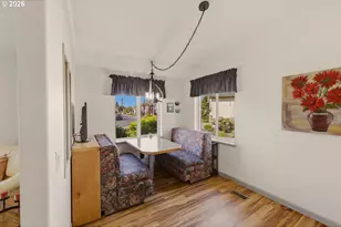 4055 Royal Ave, Eugene, OR 97402 - Photo 12