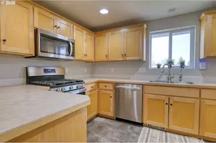 34385 Heron Meadows Dr, Scappoose, OR 97056 - Photo 16