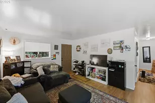 589 10th Ave, Coos Bay, OR 97420 - Photo 30