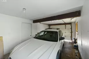 589 10th Ave, Coos Bay, OR 97420 - Photo 18