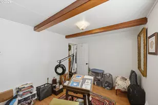 589 10th Ave, Coos Bay, OR 97420 - Photo 10