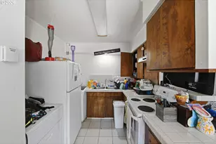 589 10th Ave, Coos Bay, OR 97420 - Photo 24
