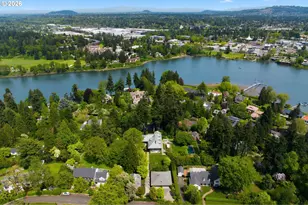 11648 S Military Ln, Portland, OR 97219 - Photo 46