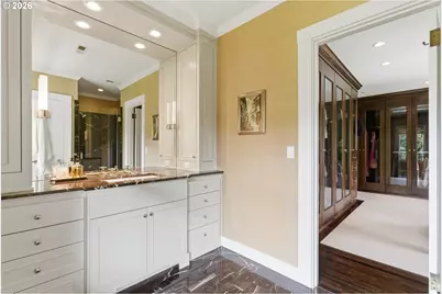 11648 S Military Ln, Portland, OR 97219 - Photo 22