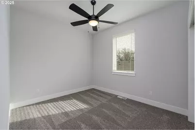 15237 SE Towers Ter, Milwaukie, OR 97267 - Photo 22