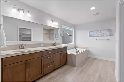 652 SW 49th Dr, Gresham, OR 97080 - Photo 32