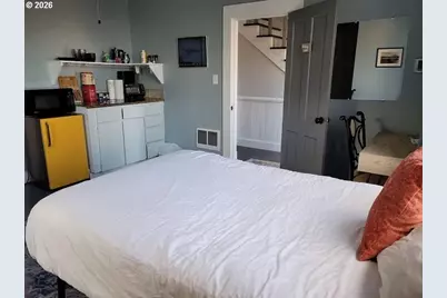 103 Washington St, Astoria, OR 97103 - Photo 22
