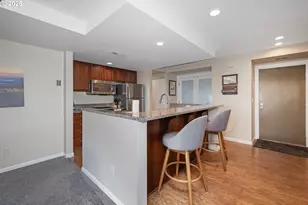 123 N Hayden Bay Dr, Portland, OR 97217 - Photo 12