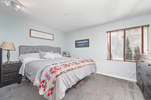 123 N Hayden Bay Dr, Portland, OR 97217 - Photo 18