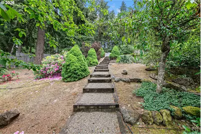 3147 Tanner Park Dr, Eugene, OR 97405 - Photo 44