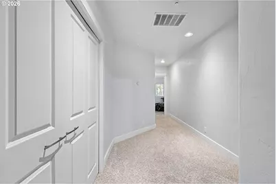 3147 Tanner Park Dr, Eugene, OR 97405 - Photo 20