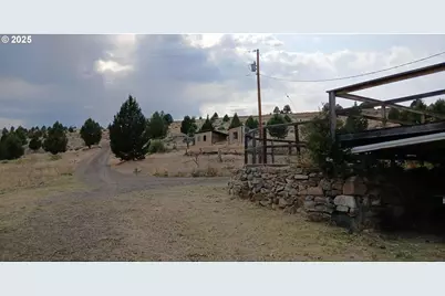 26113 W Bench Rd, John Day, OR 97845 - Photo 2