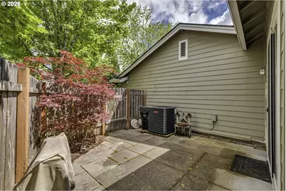 6235 NE Rosebay Dr, Hillsboro, OR 97124 - Photo 28