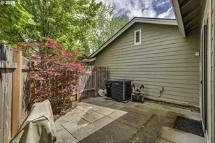 6235 NE Rosebay Dr, Hillsboro, OR 97124 - Photo 28