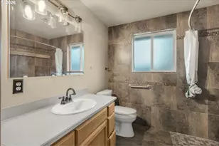 1780 Grape Ct, Sweet Home, OR 97386 - Photo 16