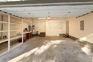 64911 E Sandy River Ln, Rhododendron, OR 97049 - Photo 10