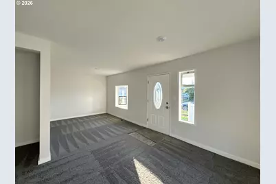 360 27th Ave, Longview, WA 98632 - Photo 2