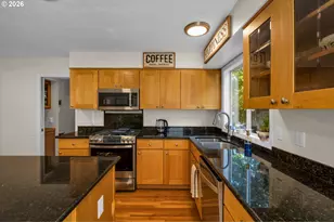 16111 Lindsay Ct, Lake Oswego, OR 97035 - Photo 12