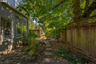 16111 Lindsay Ct, Lake Oswego, OR 97035 - Photo 42