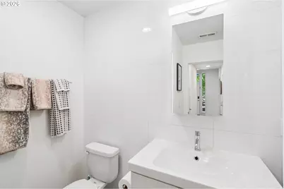 1612 SE Claybourne St, Portland, OR 97202 - Photo 10