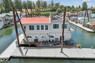 19609 NE Marine Dr, Portland, OR 97230 - Photo 38