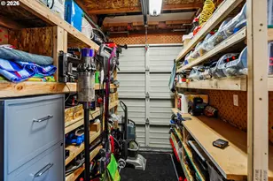 19609 NE Marine Dr, Portland, OR 97230 - Photo 36