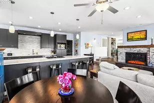 19609 NE Marine Dr, Portland, OR 97230 - Photo 12