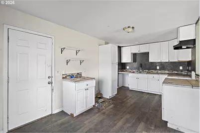 3176 Florida St, Longview, WA 98632 - Photo 8