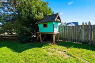 348 NW Yamhill St, Sheridan, OR 97378 - Photo 22