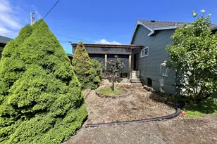 432 Cedar St, Myrtle Point, OR 97458 - Photo 24