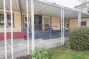 7858 SE King Rd, Milwaukie, OR 97222 - Photo 4