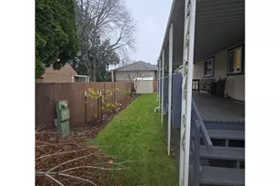 7858 SE King Rd, Milwaukie, OR 97222 - Photo 6