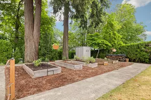 2461 Warwick St, West Linn, OR 97068 - Photo 38
